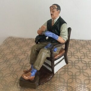 Royal Douton - The Bachelor Figure Figurine HN2319